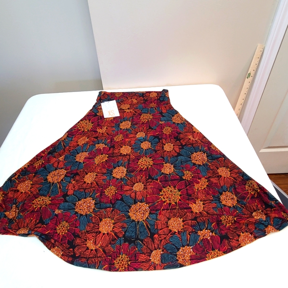 NWT LuLaRoe Azure Skirt XS